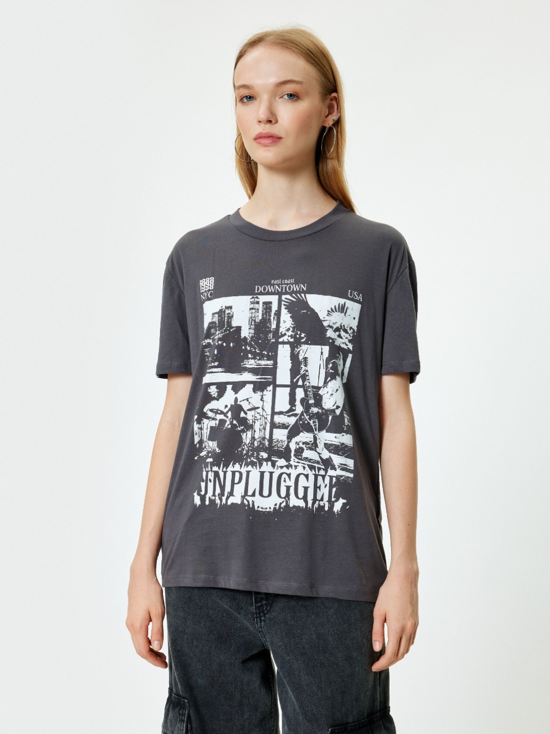 

Koton Women Graphic Printed Round Neck Cotton Oversized T-shirt, Grey