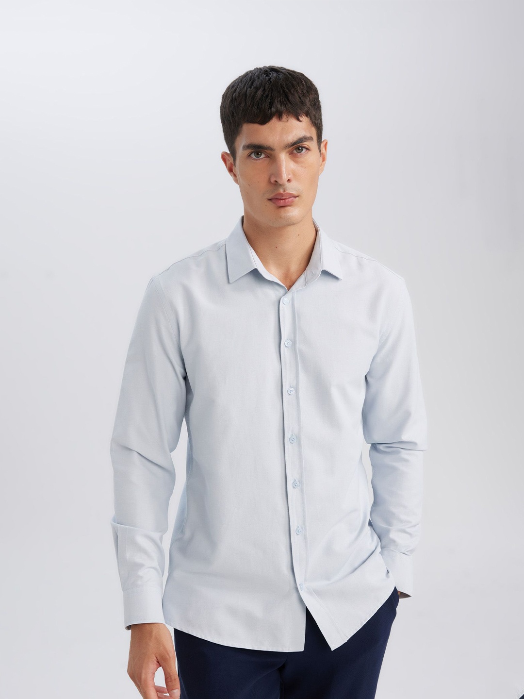 

DeFacto Men Spread Collar Solid Cotton Casual Shirt, Blue