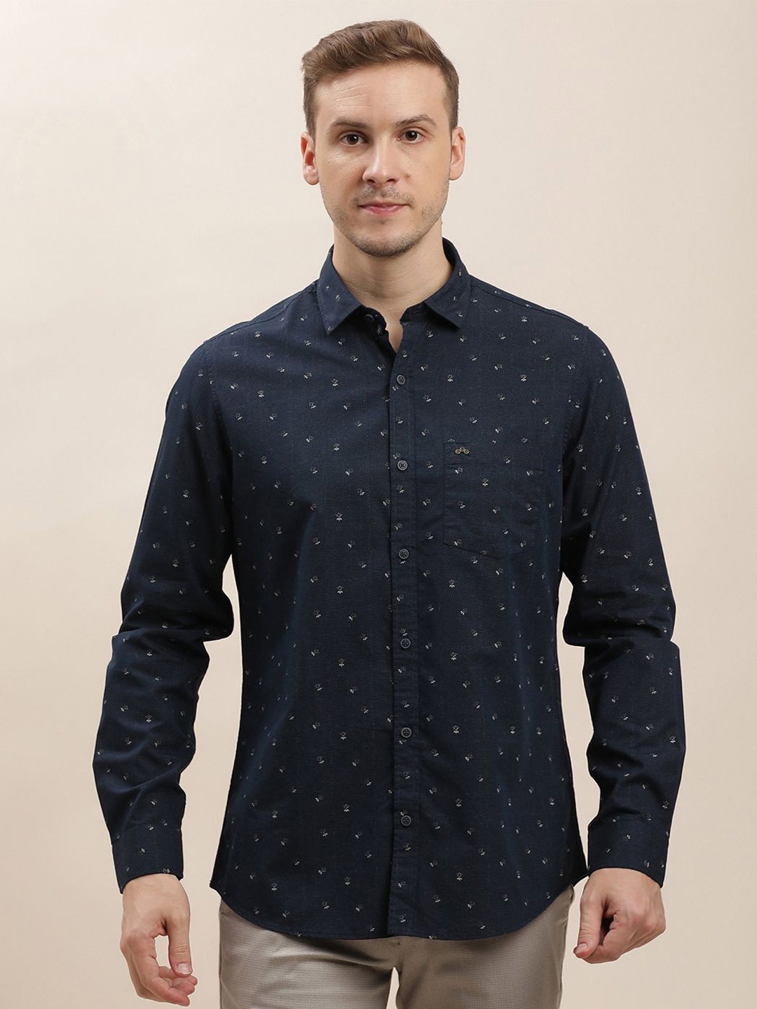 

Turtle Men Relaxed Slim Fit Micro Ditsy Printed Casual Shirt, Navy blue