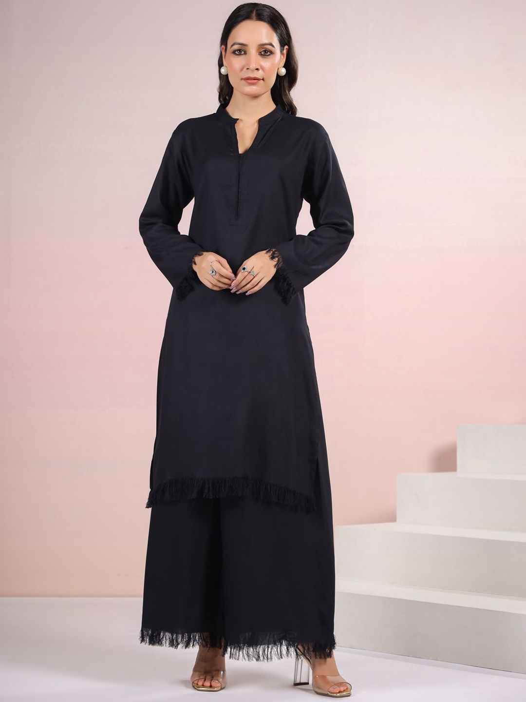 

Coordnord Mandarin Collar Regular Straight Kurta with Palazzos, Black