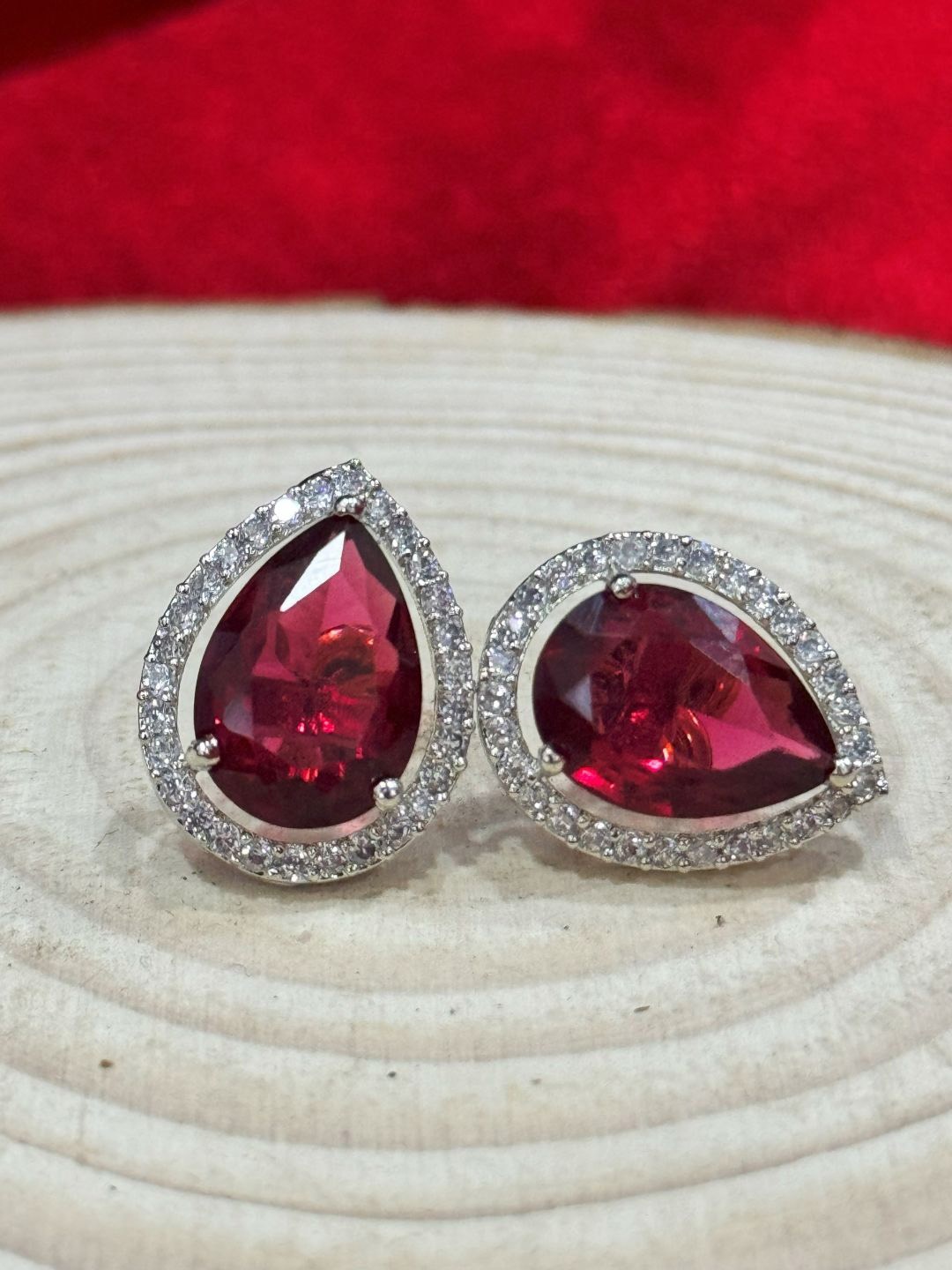 

The Jewellery Tale American Diamond Oval Studs, Silver