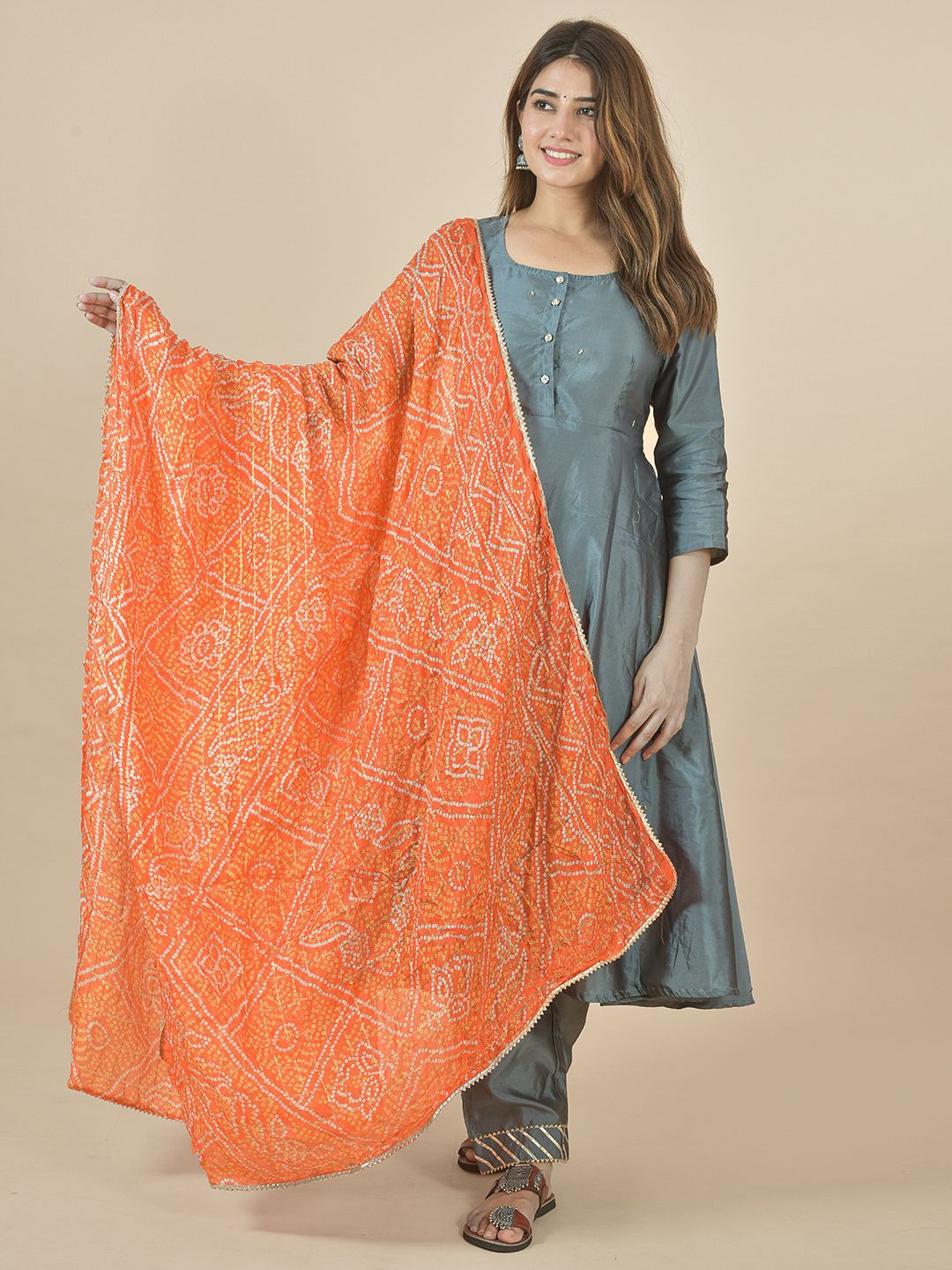 

LA FEMINAE Bandhani Printed Gotta Patti Dupatta, Orange