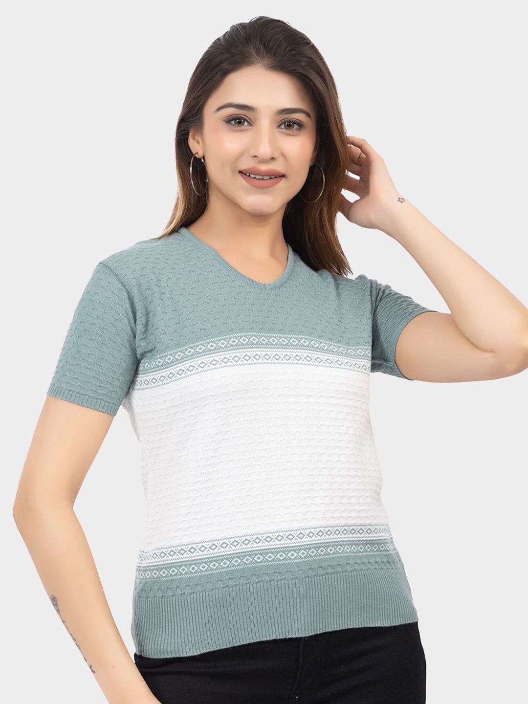 

LEZA Women Colourblocked V-Neck Cotton Top, White