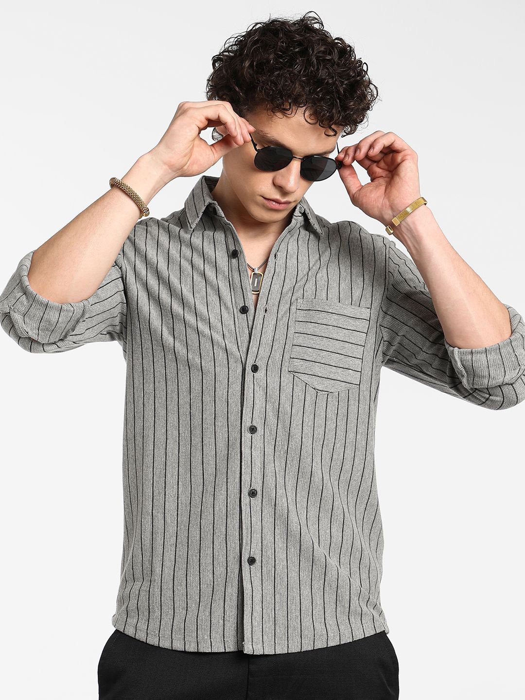 

Campus Sutra Men Comfort Spread Collar Vertical Striped Cotton Casual Shirt, Grey