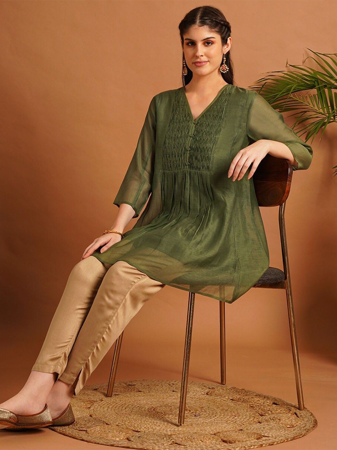 

JAYPORE Women V- Neck Self Design Cotton Tunic, Olive