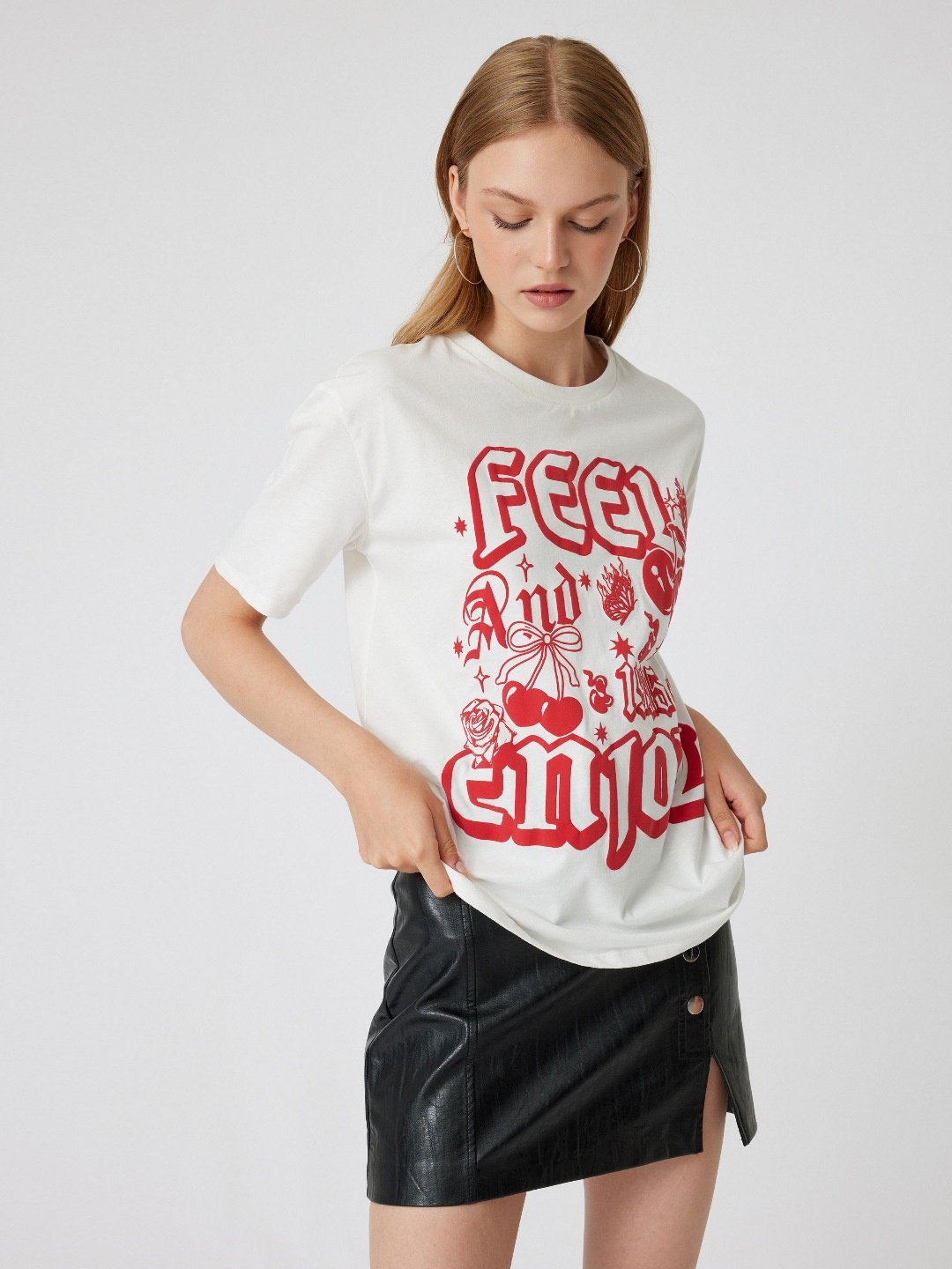 

Koton Women Typography Printed Round Neck Cotton Oversized T-shirt, White