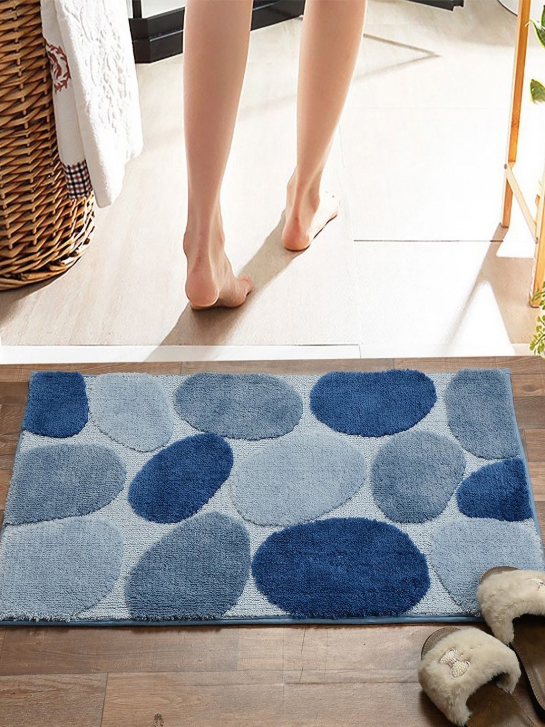 

Pano Blue 2000 GSM Microfiber Tufted Bath Rugs