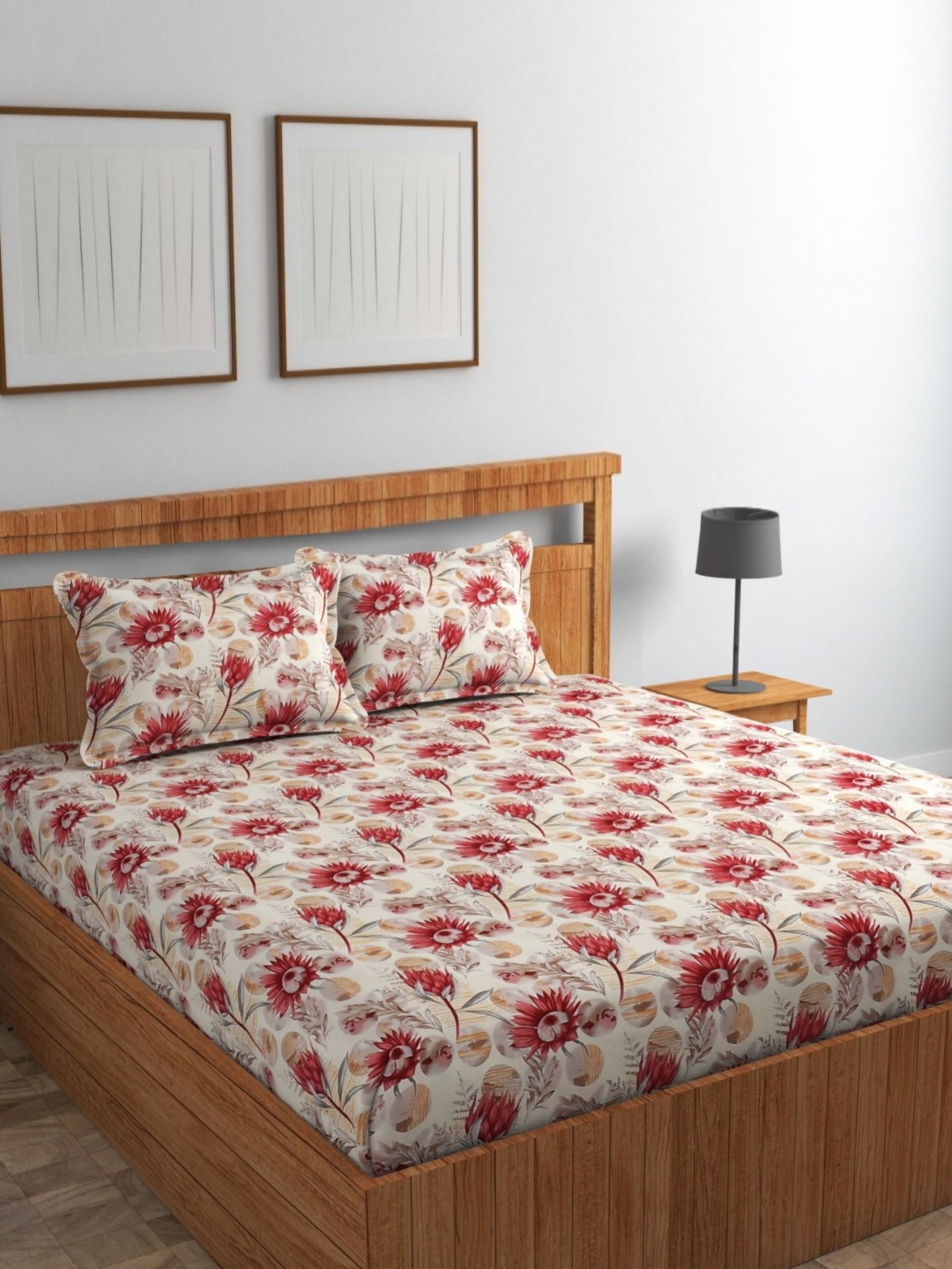 

NCS White & Red Floral Printed Cotton 250 TC Queen Bedsheet With 2 Pillow Covers