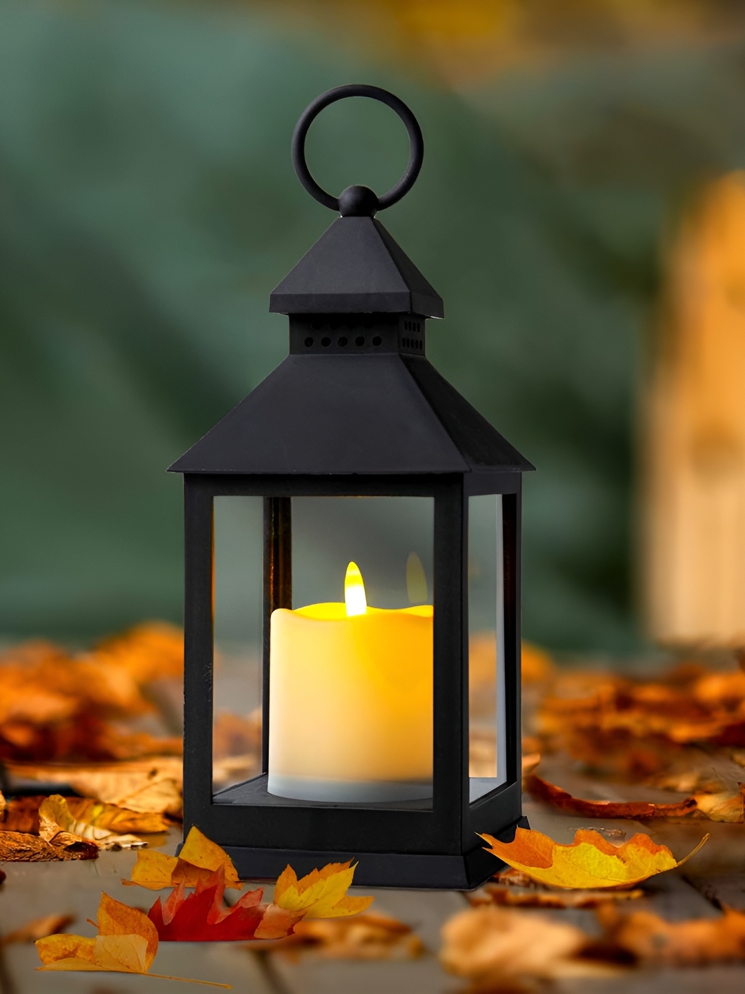 

Homesake Black & White Tea Light Candle