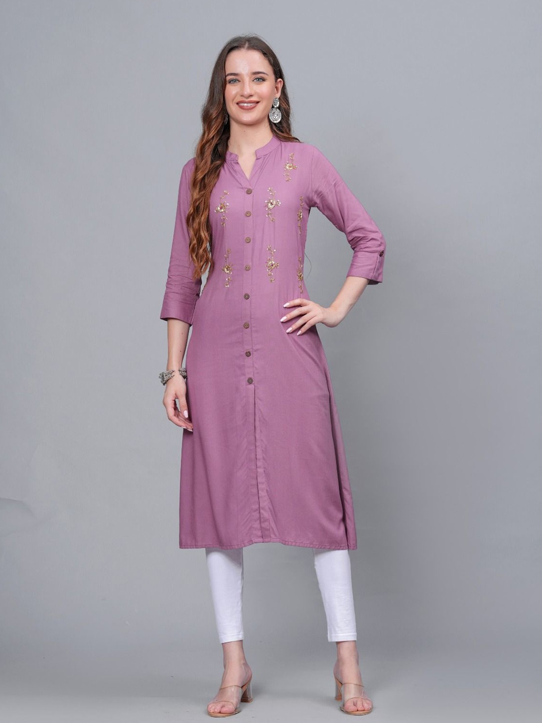 

MAUKA Floral Embroidered Mandarin Collar A-Line Kurta, Purple