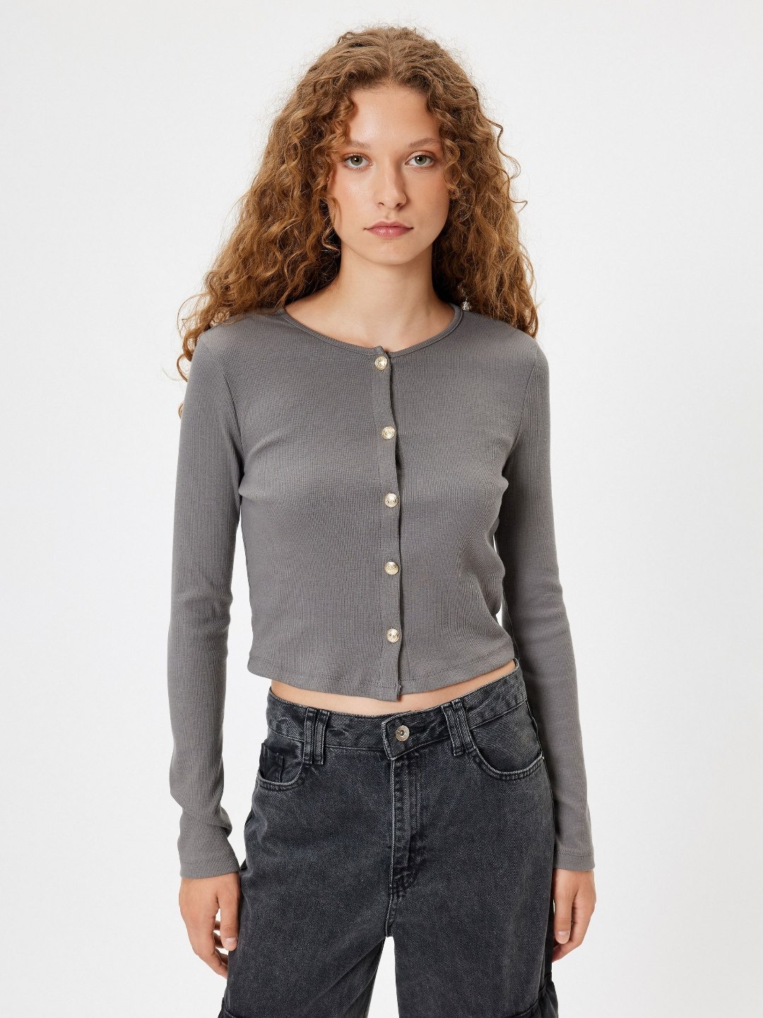 

Koton Women Solid Round Neck Crop Cotton Top, Grey