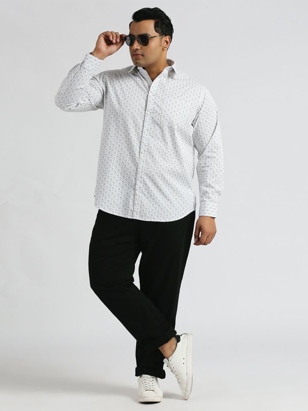 

Sizeupp Men Comfort Spread Collar Micro Ditsy Printed Cotton Casual Shirt, White