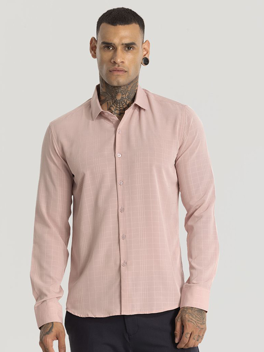 

Snitch Men Smart Spread Collar Textured Slim Fit Semiformal Shirt, Pink