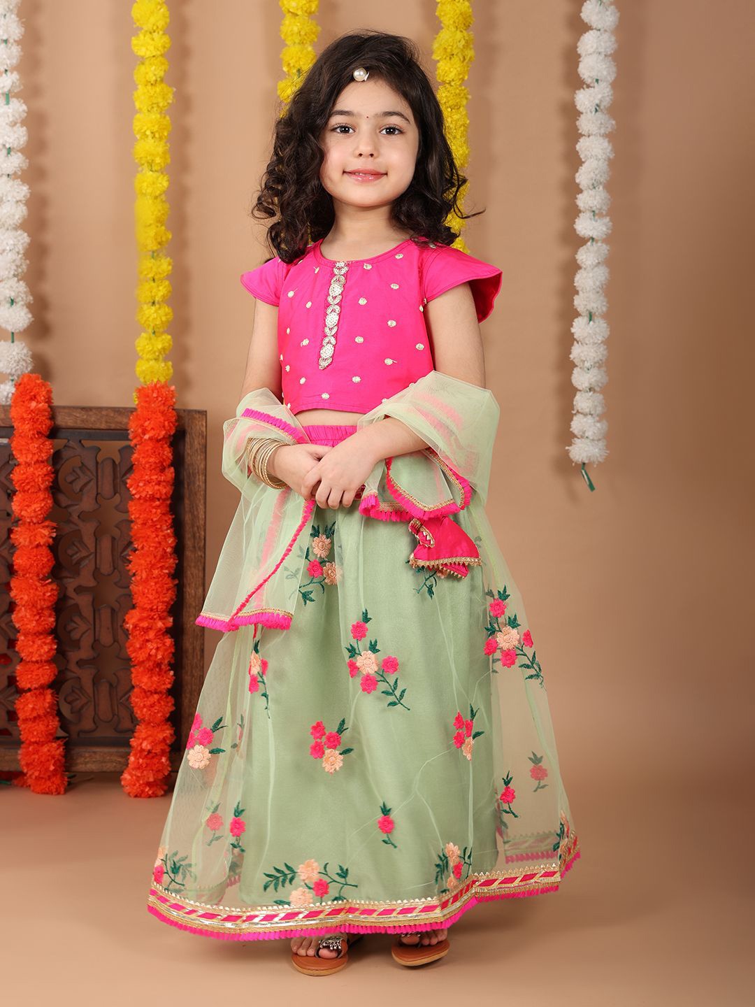 

Here&Now X Kinder Kids Girls Ready to Wear Lehenga & Blouse With Dupatta, Green