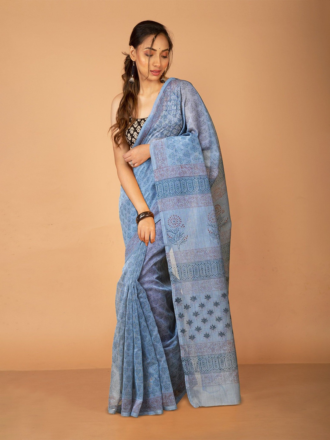 

Unnati Silks Floral Supernet Handloom Block Print Saree, Grey