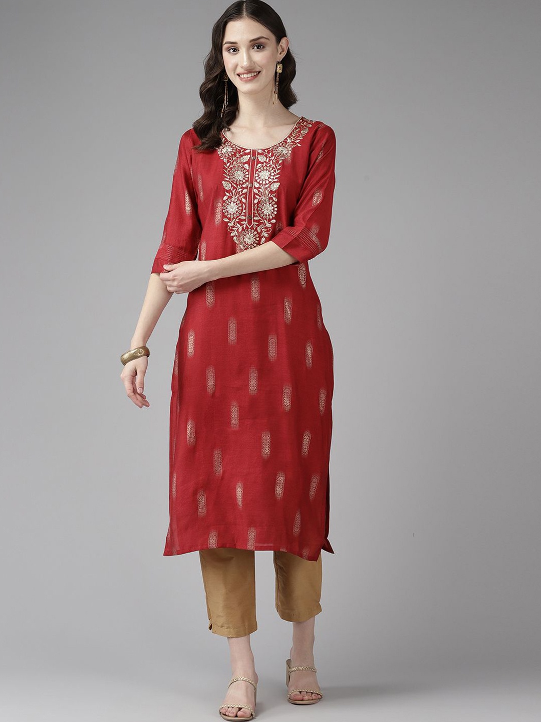 

BAESD Women Paisley Yoke Design Keyhole Neck Flared Sleeves Thread Work Kurta, Red