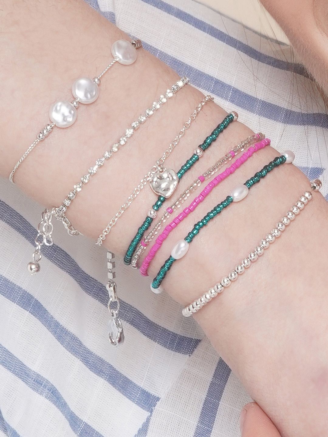 

KPOP Set Of 8 Silver-Plated Beaded Charm Bracelet