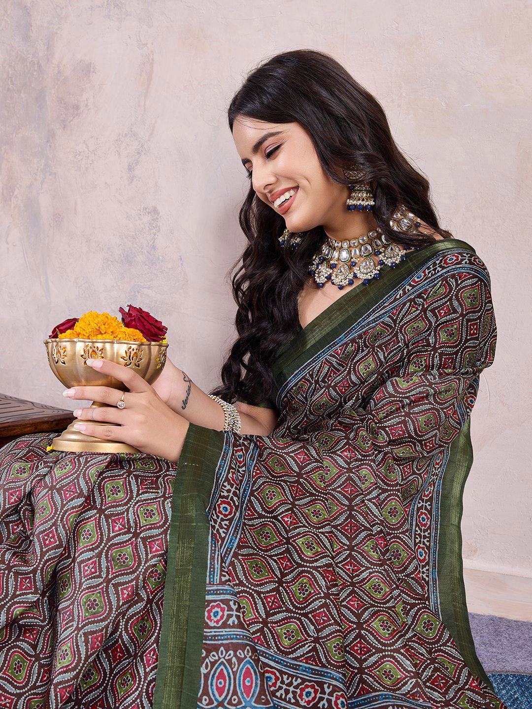 

Mitera Silk Blend Saree, Maroon