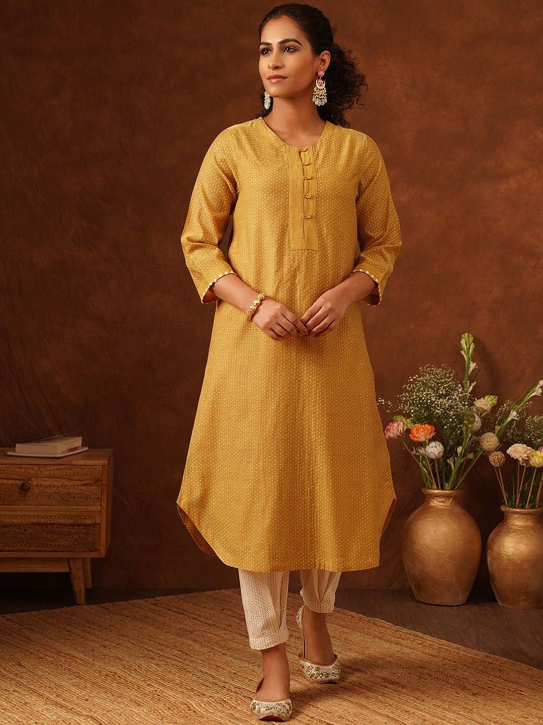 

JAYPORE Geometric Printed A-Line Kurta Set, Mustard