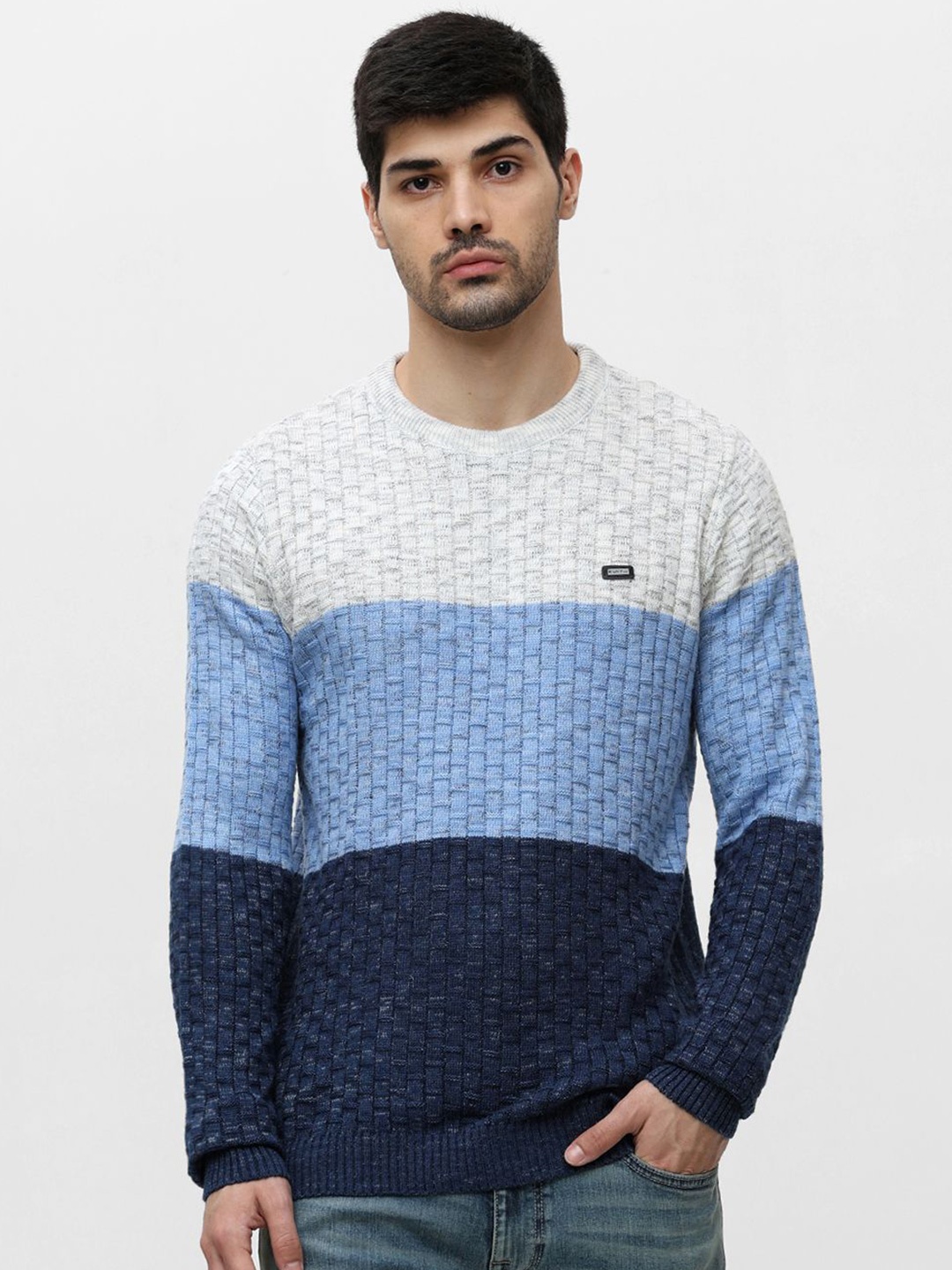 

Klub Fox Men Striped Round Neck Long Sleeves Pullover, Blue