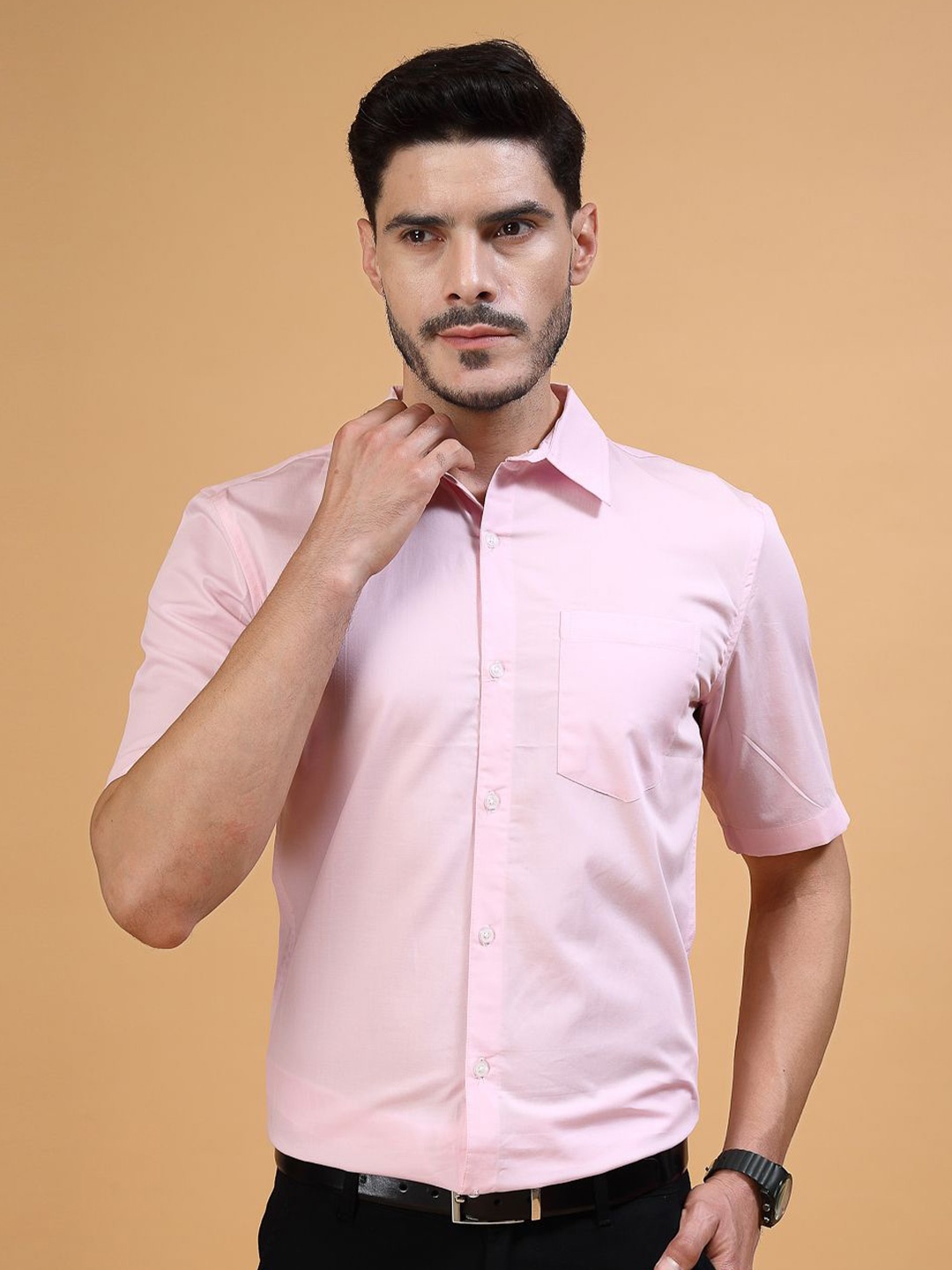 

Vanguard Men Classic Cutaway Collar Solid Cotton Formal Shirt, Pink