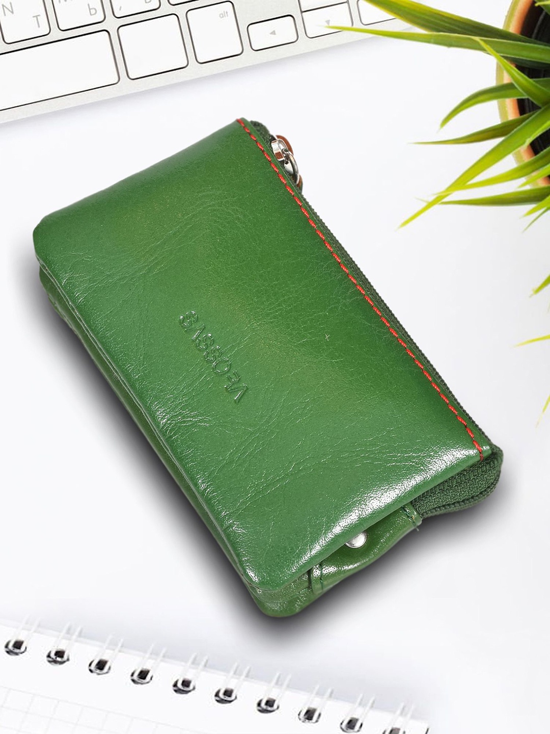 

Sassora Eco Friendly Textured Pouch Travel Accessory, Green