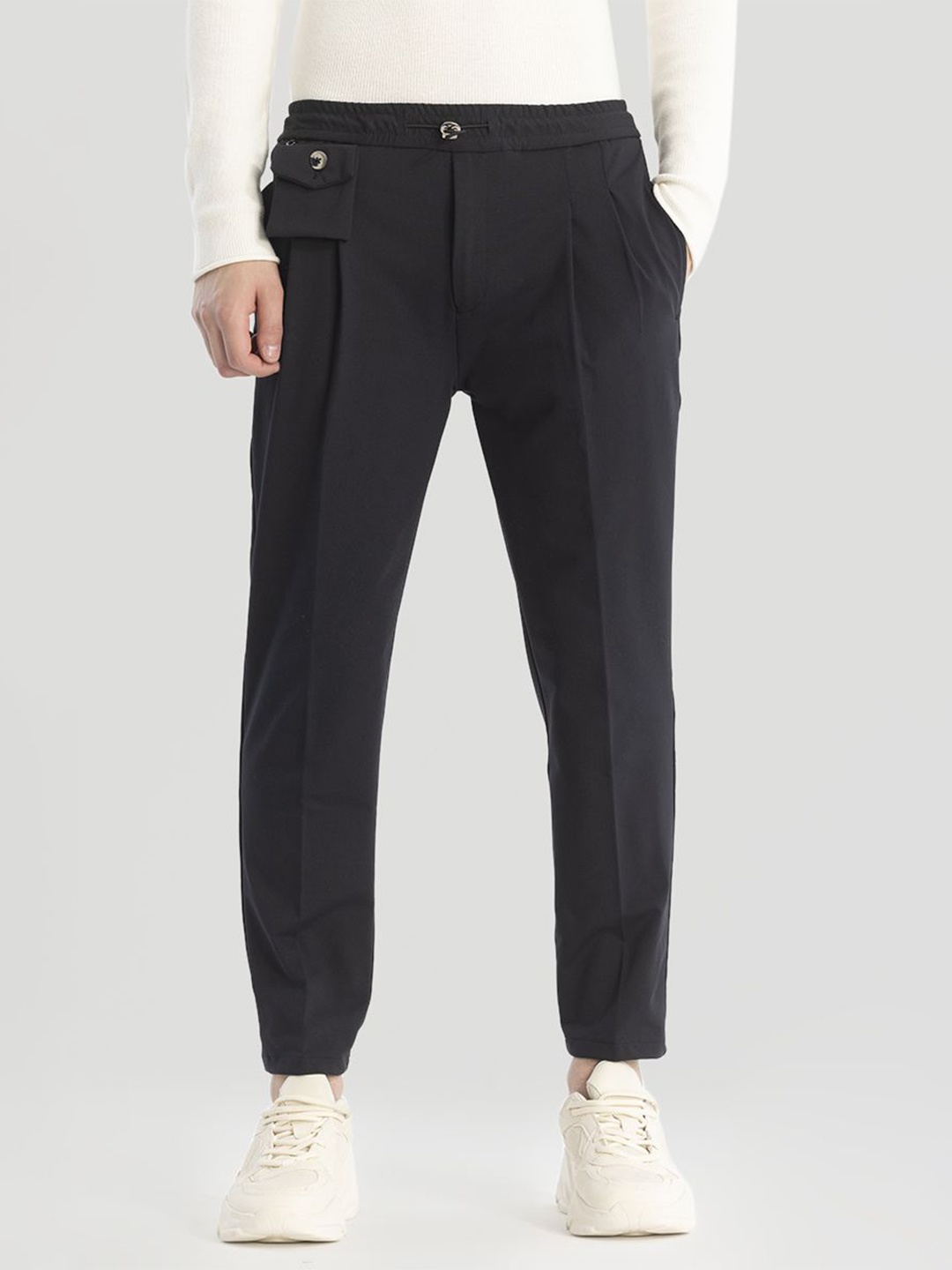 

Snitch Men Relaxed Loose Fit Pleated Trousers, Black