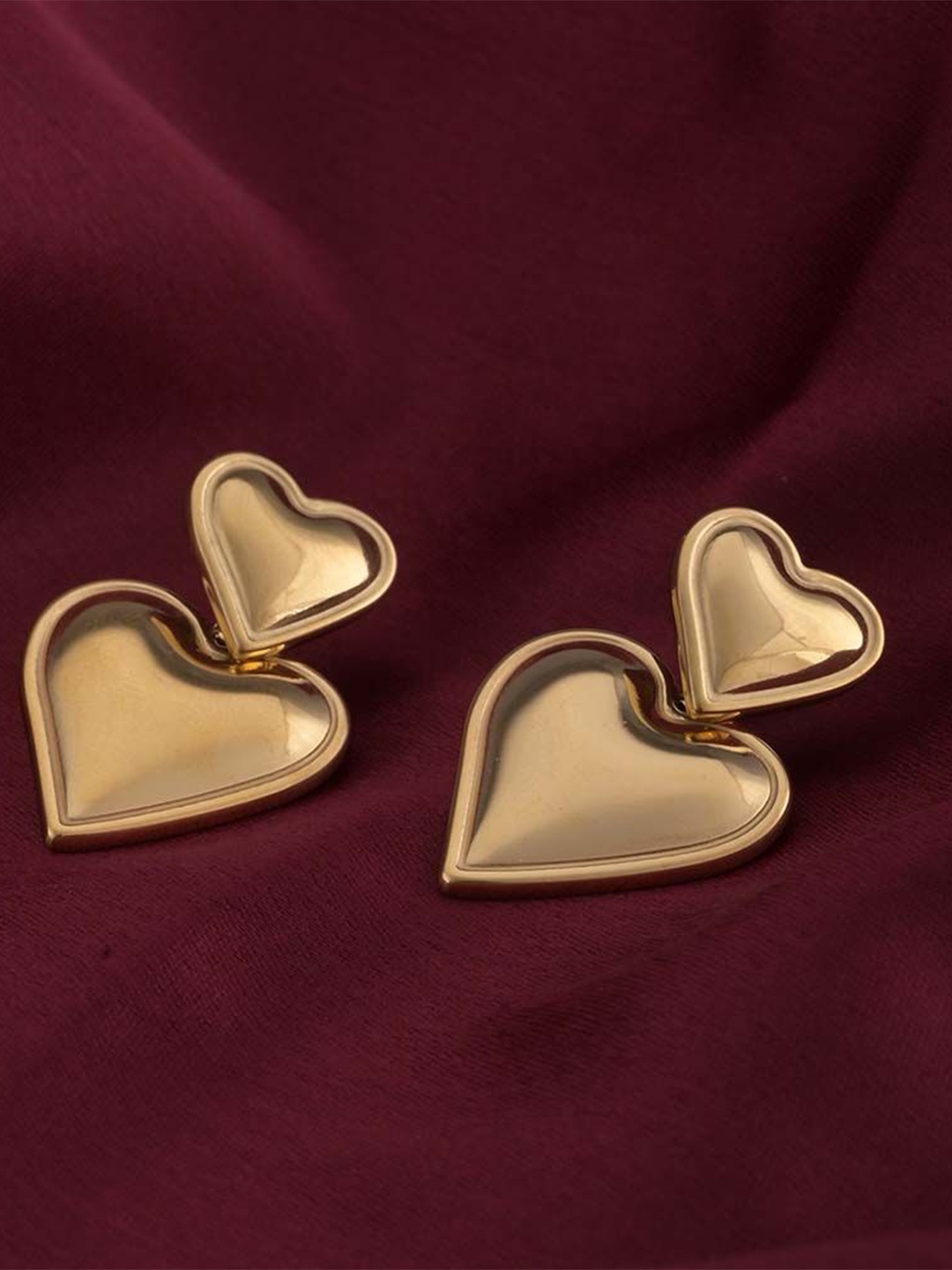 

PALMONAS Gold-Plated Heart Shaped Drop Earrings