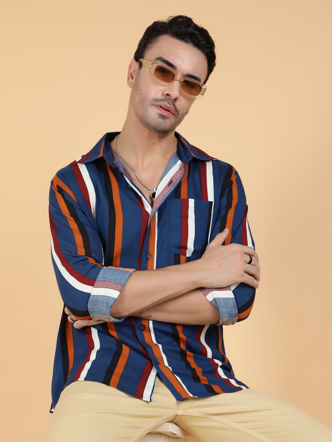 

Kotty Men Relaxed Spread Collar Graphic Printed Casual Shirt, Grey