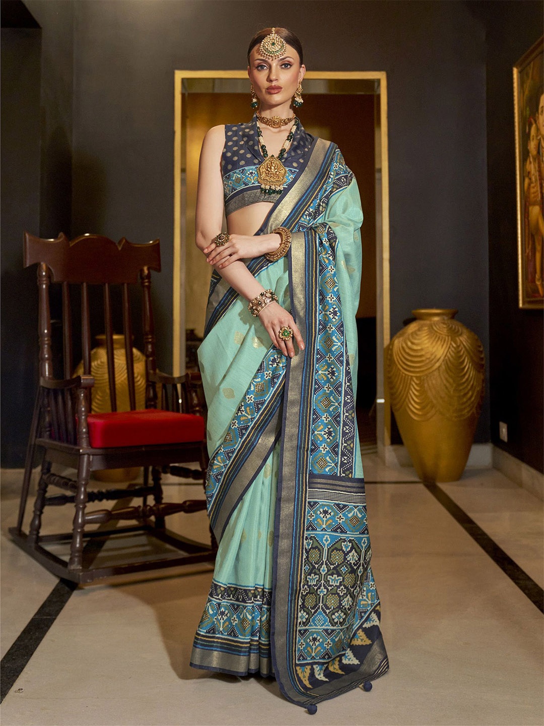 

elora Woven Design Silk Blend Designer Patola Saree, Sea green