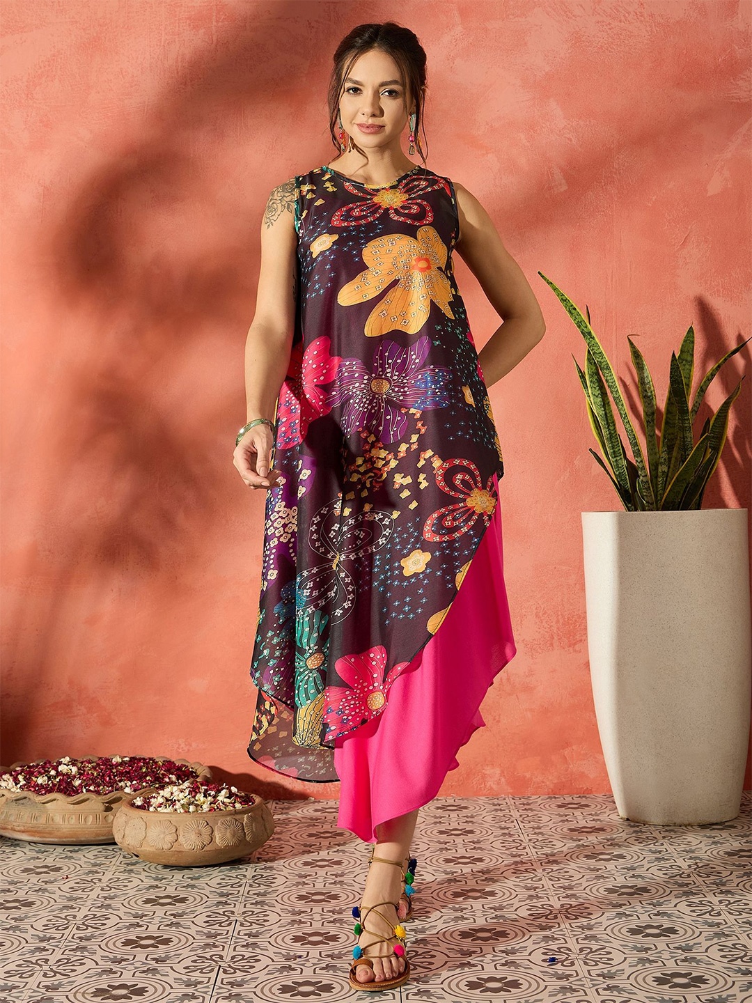 

InWeave Women Floral Printed Chanderi A-Line Midi Dress, Black