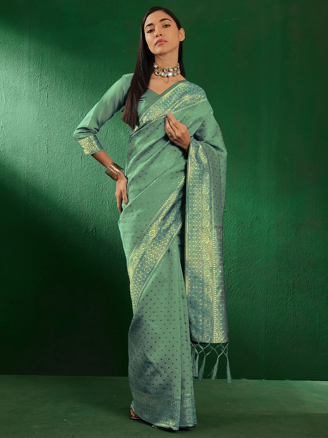 

DIVASTRI Woven Design Zari Designer Banarasi Saree, Green