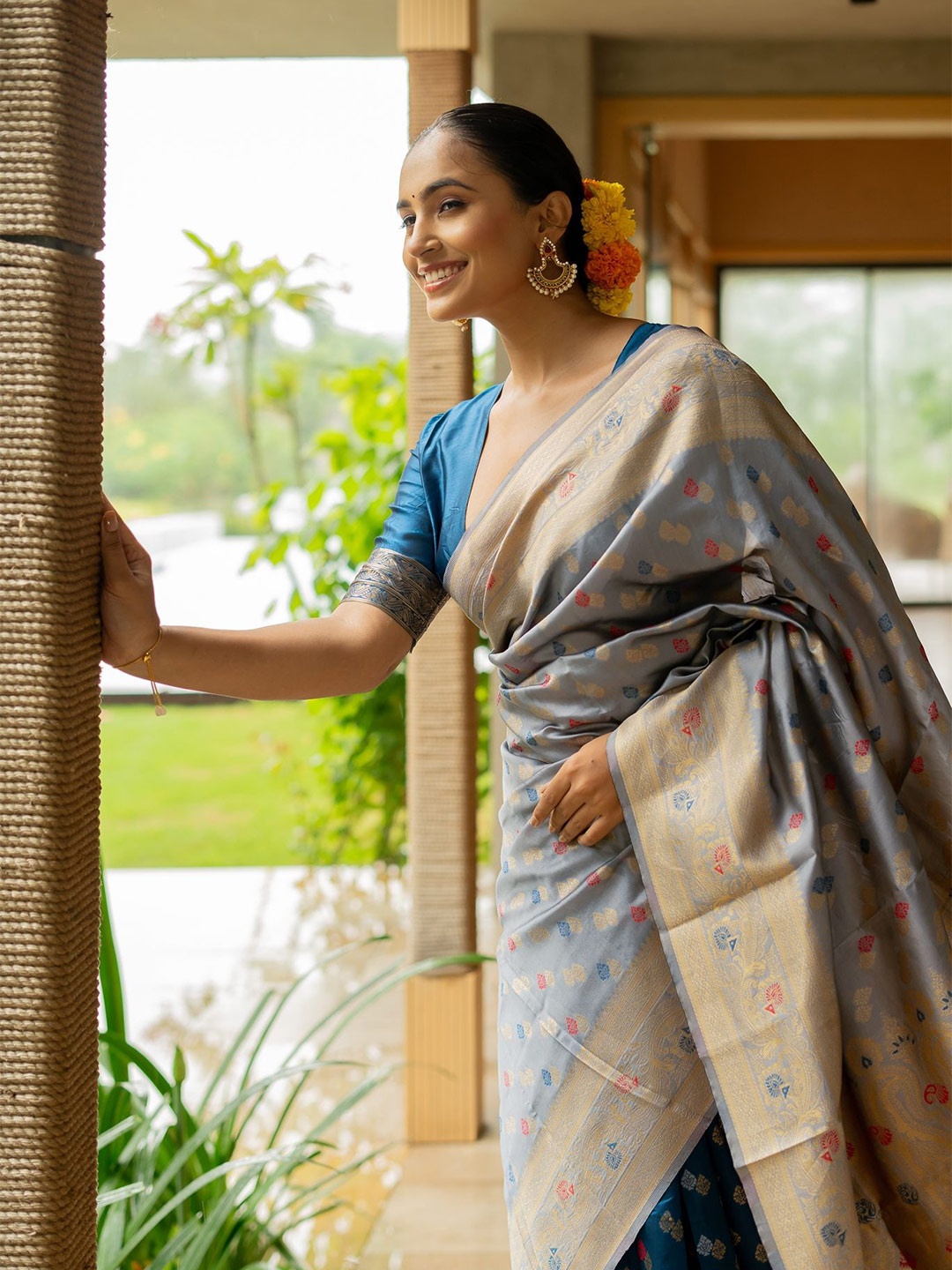 

Subham Woven Design Zari Half and Half Banarasi Saree, Grey