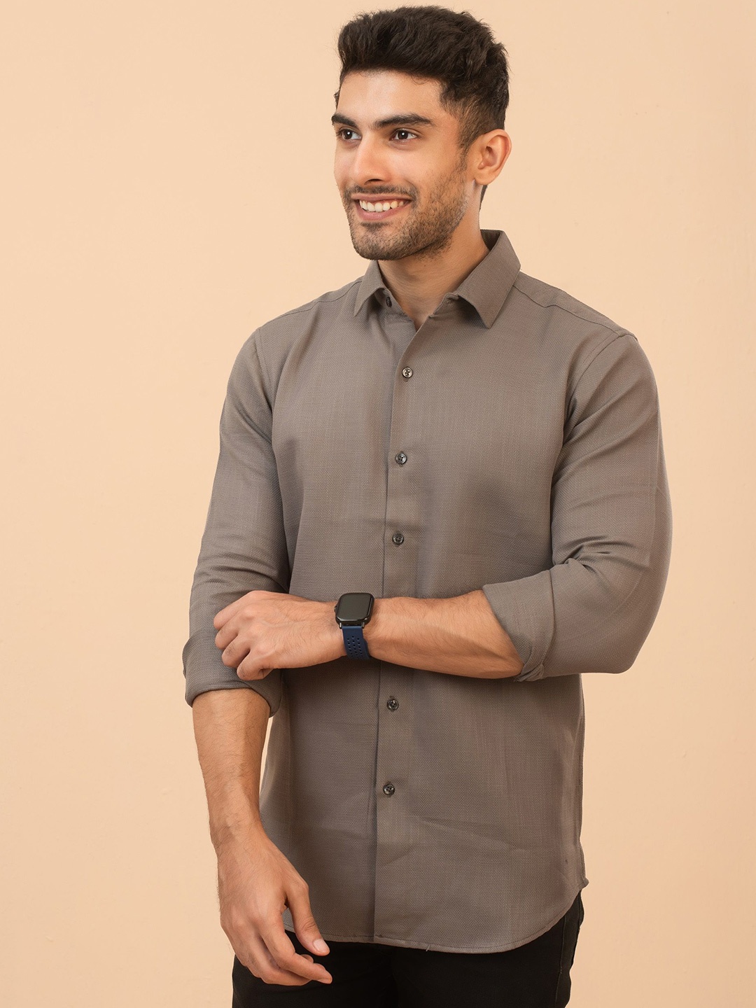 

The Bleu Label Men Classic Spread Collar Solid Cotton Slim Fit Casual Shirt, Grey