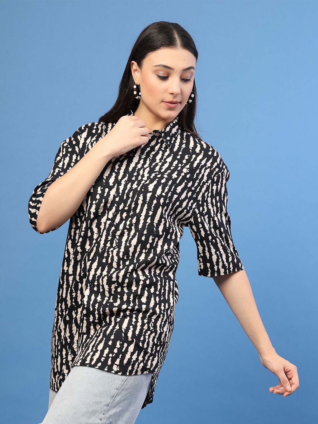 Rigo Women Relaxed Spread Collar Abstract Printed Casual Shirt, Black