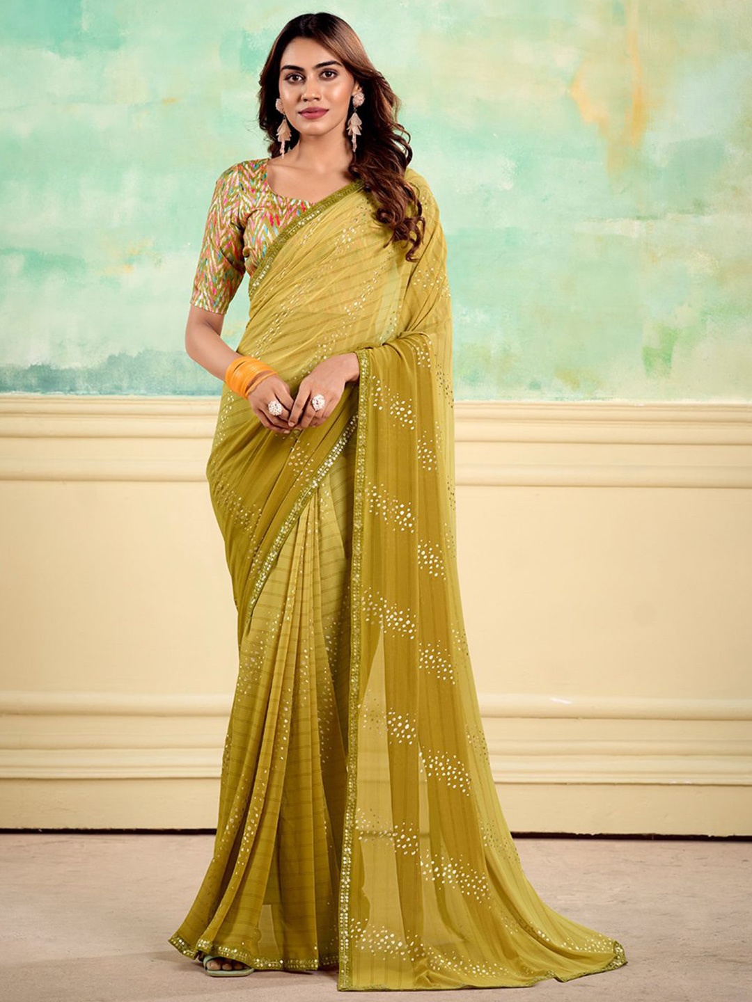 

Panzora Embellished Poly Georgette Saree With Unstitched Blouse Piece, Green