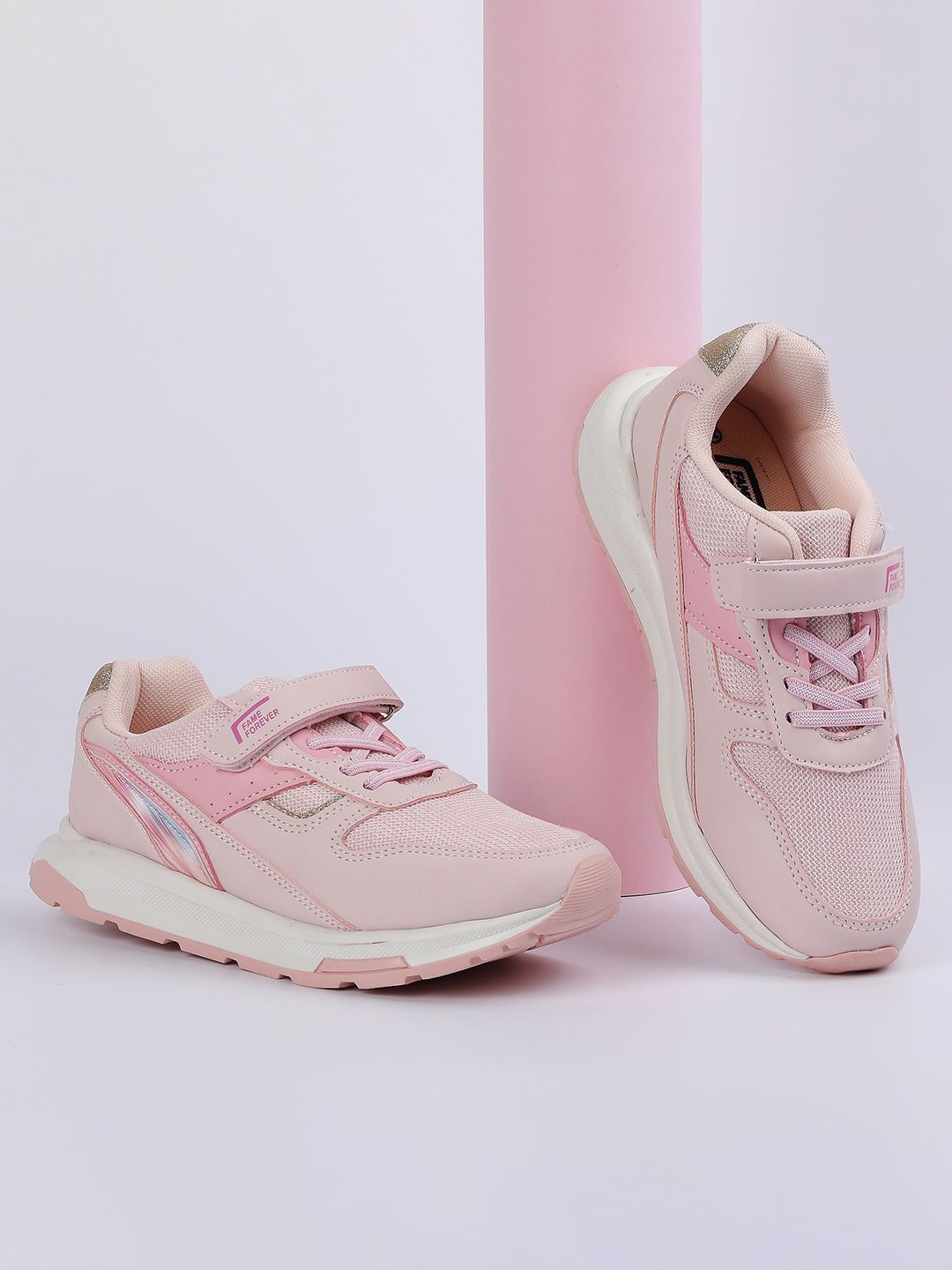

Fame Forever by Lifestyle Girls Sneakers, Pink