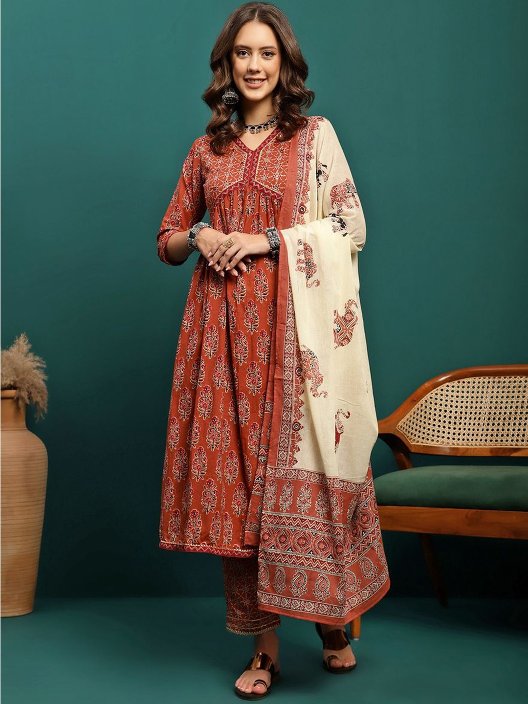 

BANDIA Women Floral Printed Empire Mirror Work Pure Cotton Kurta with Trousers & Dupatta, Brown