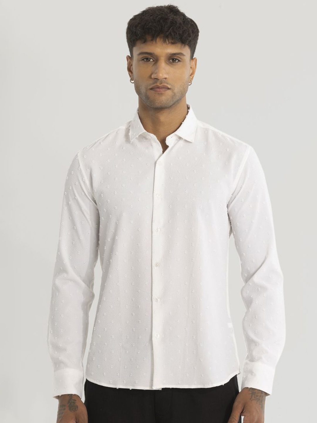 

Snitch Men Smart Spread Collar Solid Slim Fit Casual Shirt, White