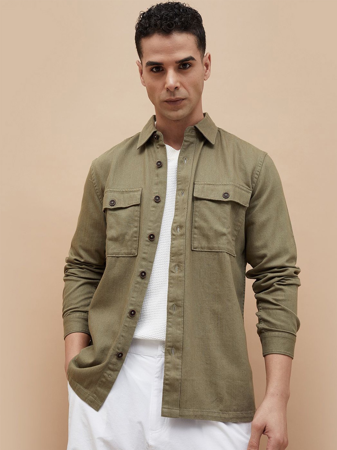 

CODE by Lifestyle Men Cutaway Collar Solid Cotton Casual Shirt, Olive