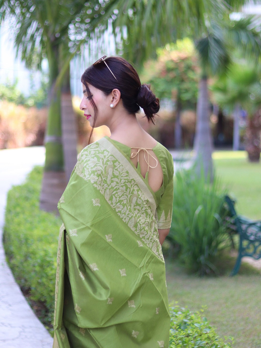 

Kandora Woven Design Pure Silk Saree, Green