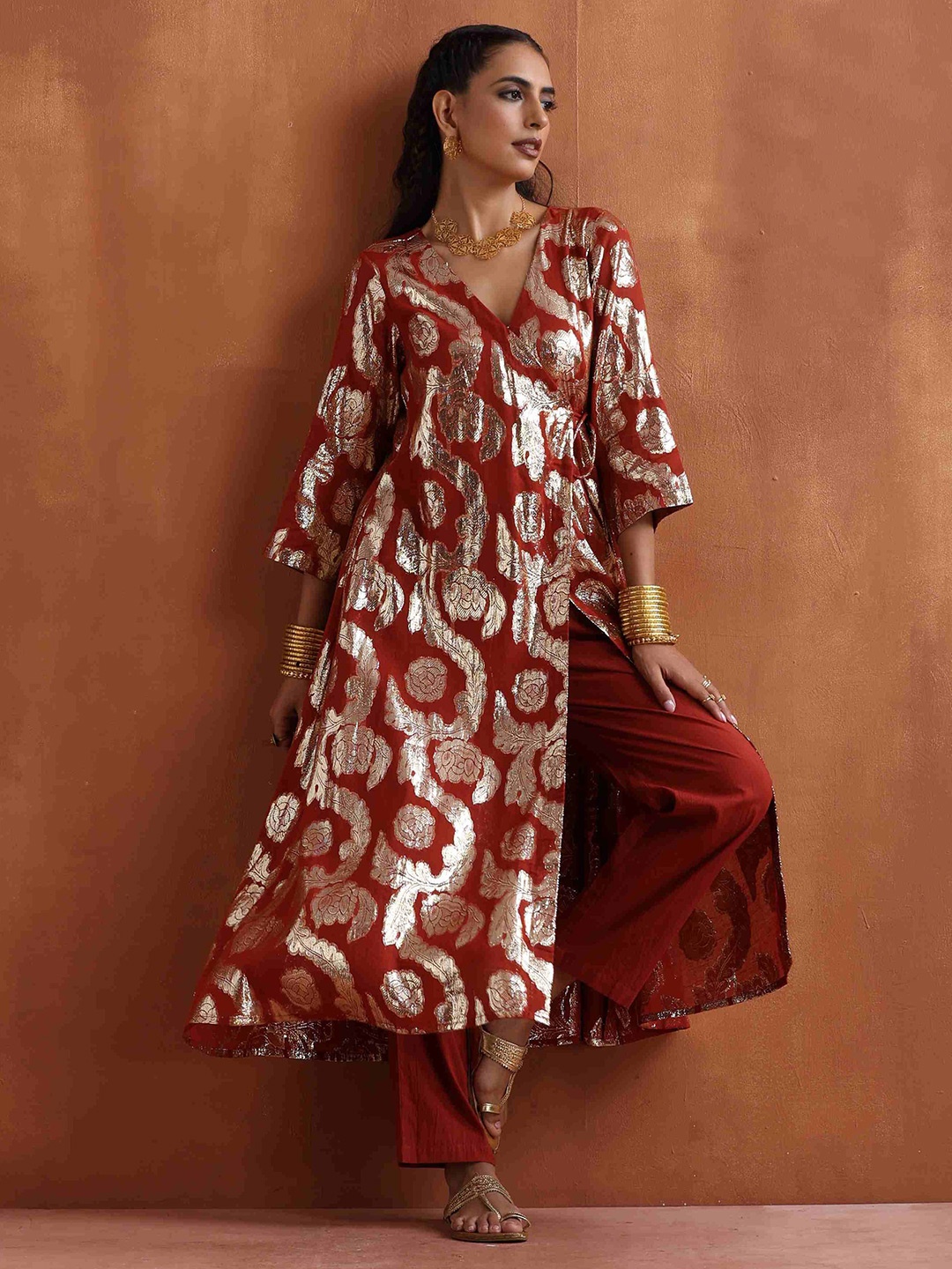 

trueBrowns Ethnic Motifs Angrakha Anarkali Kurta with Trousers, Rust