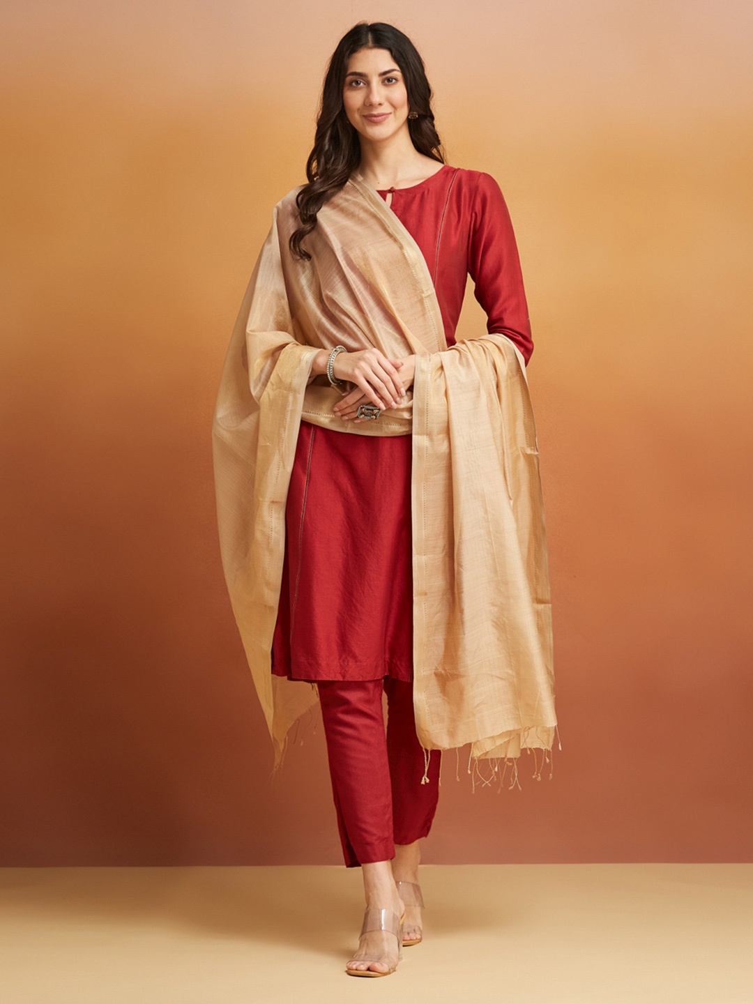 

Fabindia Beige Cotton Silk Blend Maheshwari Dupatta