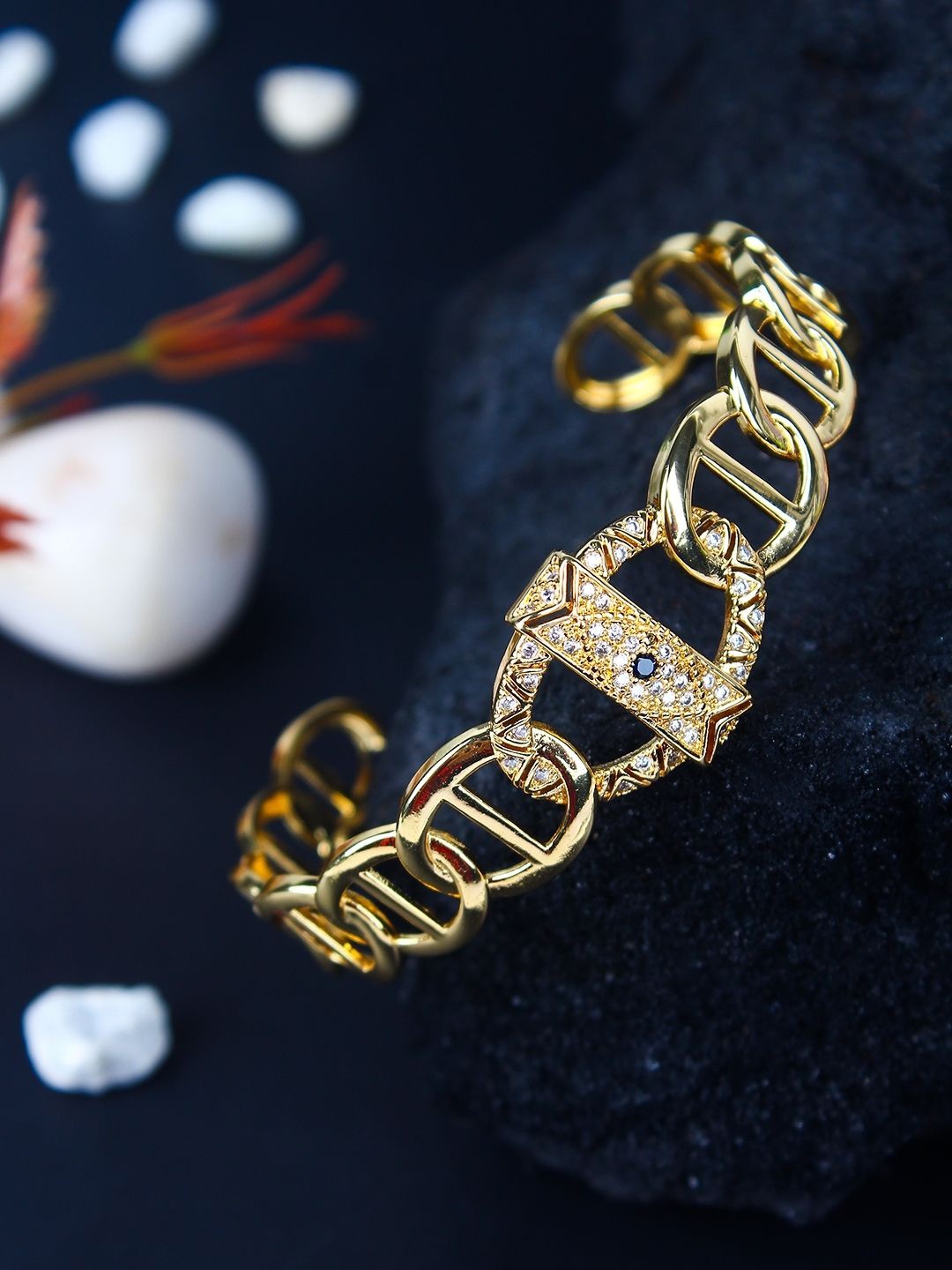 

KPOP Gold-Plated Cubic Zirconia Studded Bangle-Style Bracelet