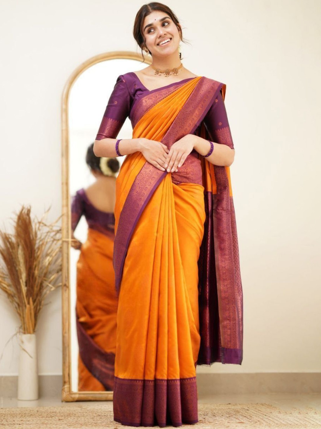 

HANDSEL Woven Design Zari Pure Silk Banarasi Saree, Gold