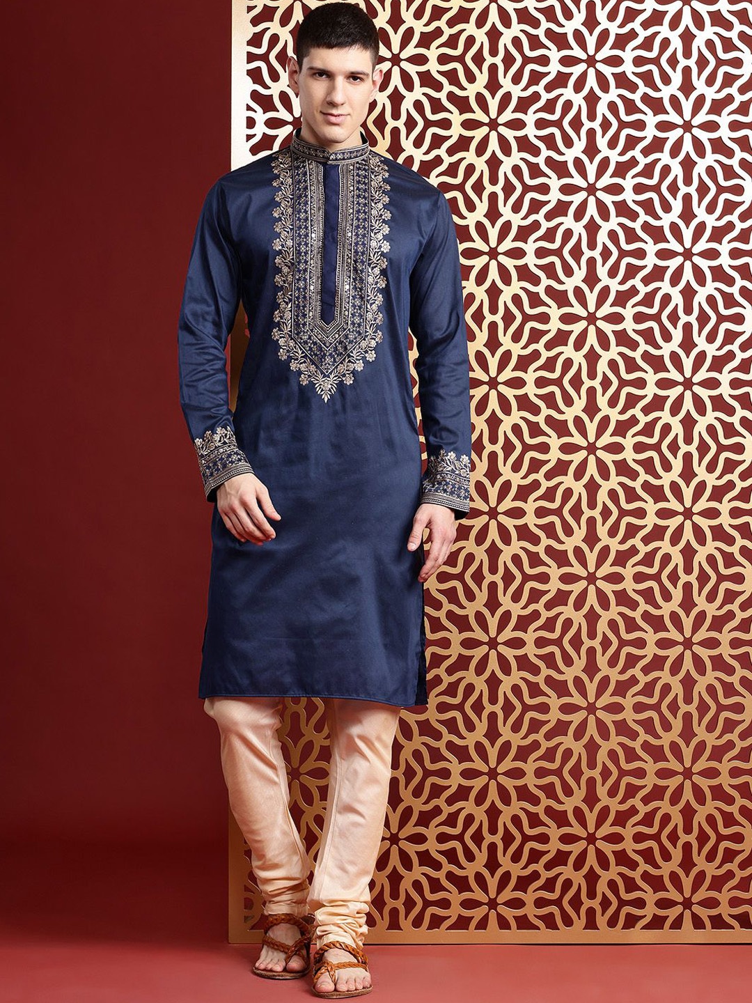 

MANQ Floral Embroidered Mandarin Collar Sequins Straight Kurta, Navy blue