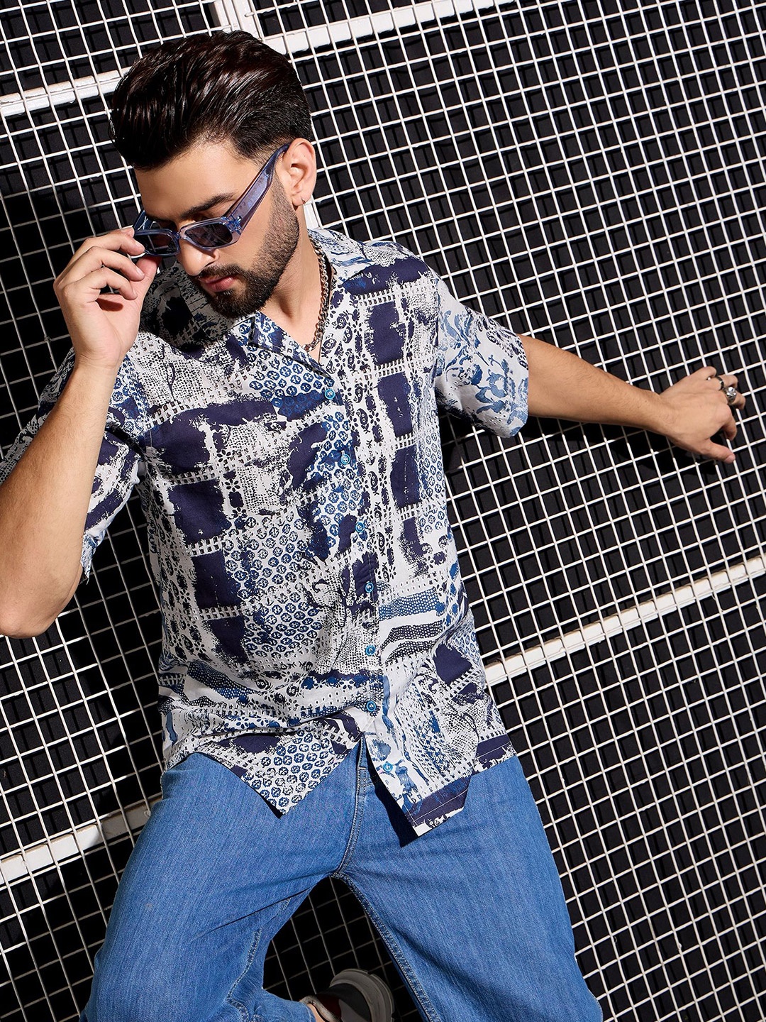 

Anouk Men Cuban Collar Abstract Printed Cotton Relaxed Fit Casual Shirt, Blue