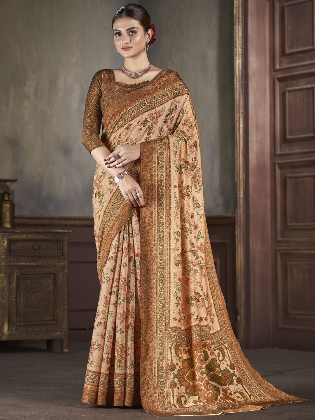 

JIVORA Ethnic Motifs Pure Silk Saree, Brown