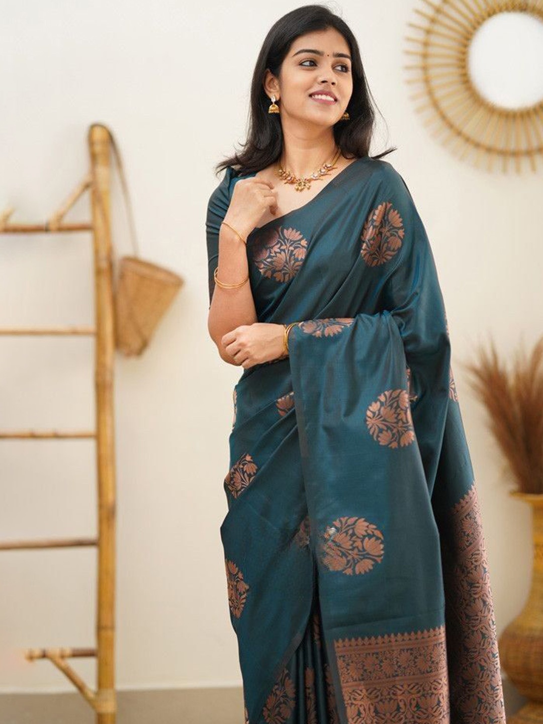 

HANDSEL Woven Design Zari Pure Silk Banarasi Saree, Teal