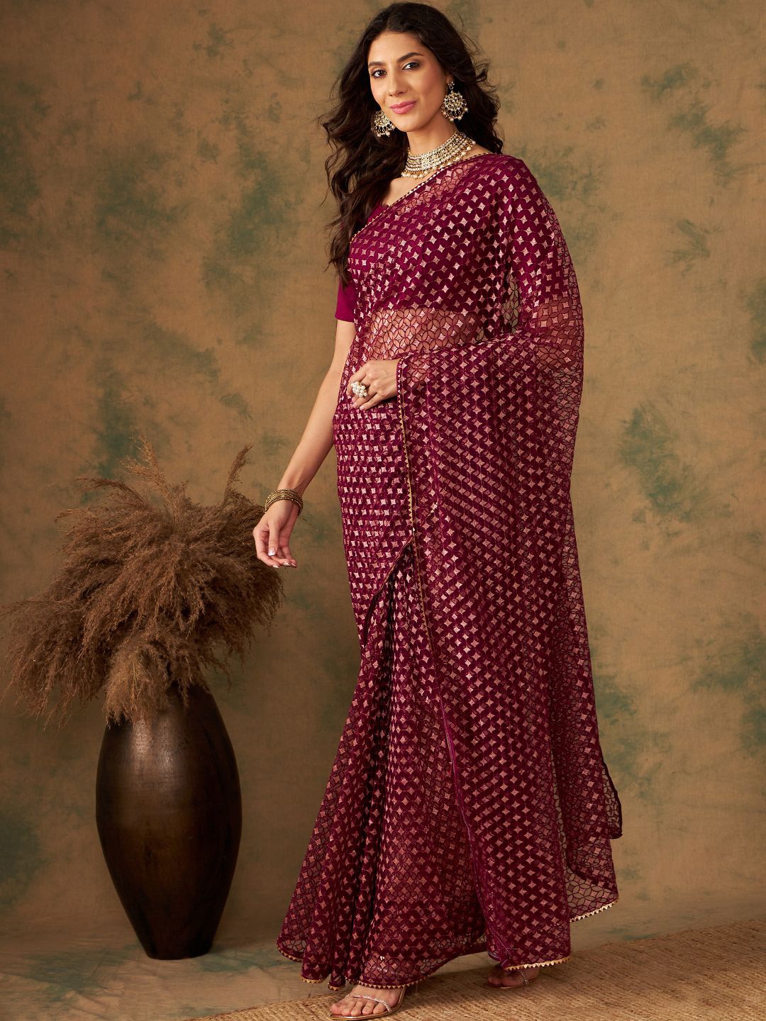 

DIVASTRI Woven Design Gotta Patti Net Kanjeevaram Saree, Burgundy